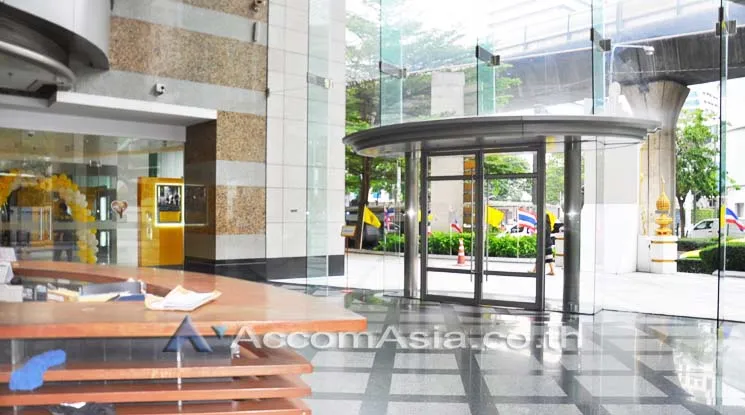 unit 2 Bedrooms  Office space For Rent in Ploenchit, Bangkok  near BTS Ploenchit (AA10220)